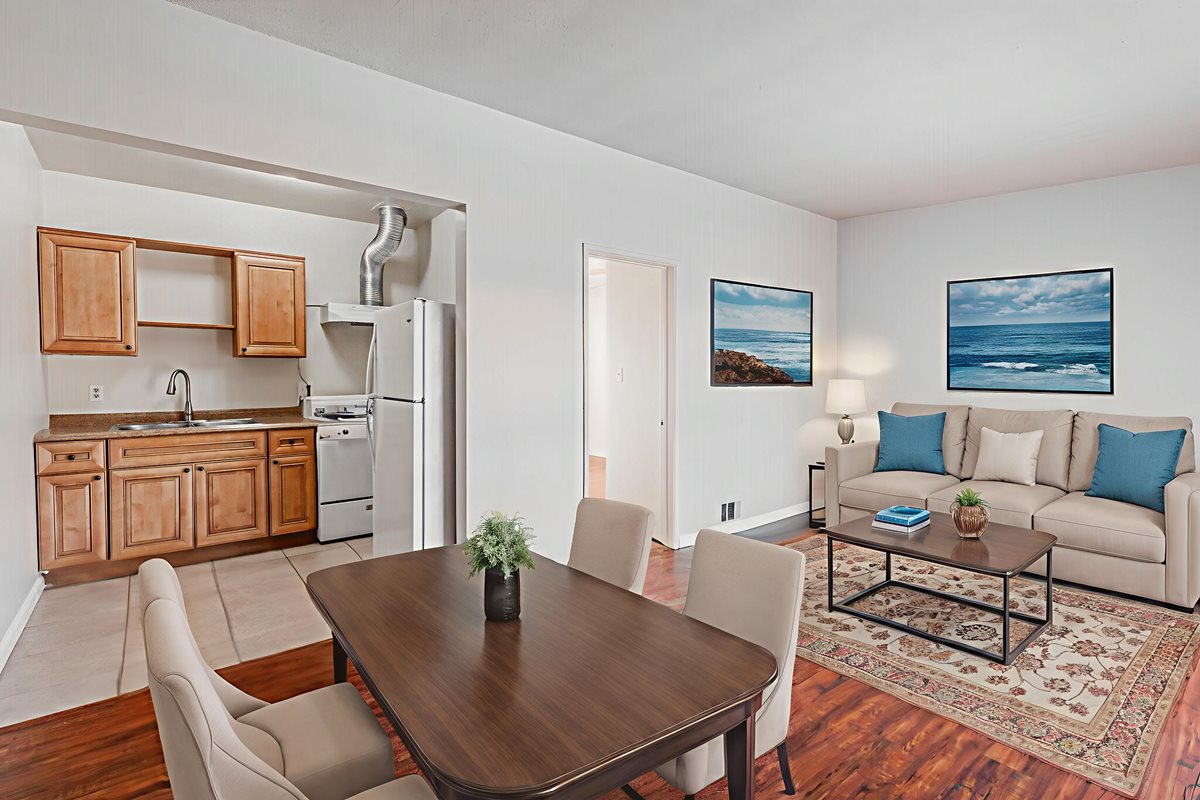 El Dorado  Apartments